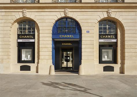 best place to buy vintage chanel in paris|chanel boutique in paris.